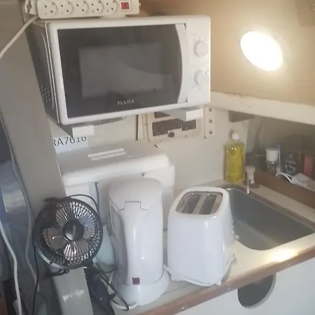 船上ホテル Barco Notus Belem *
