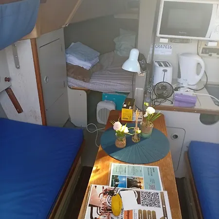 Barco Notus Belem ספינת מלון ליסבון